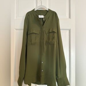 Perfect condition UNTUCKit olive green button down top